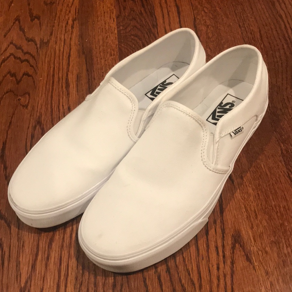 White Slip on VANS women’s size 10